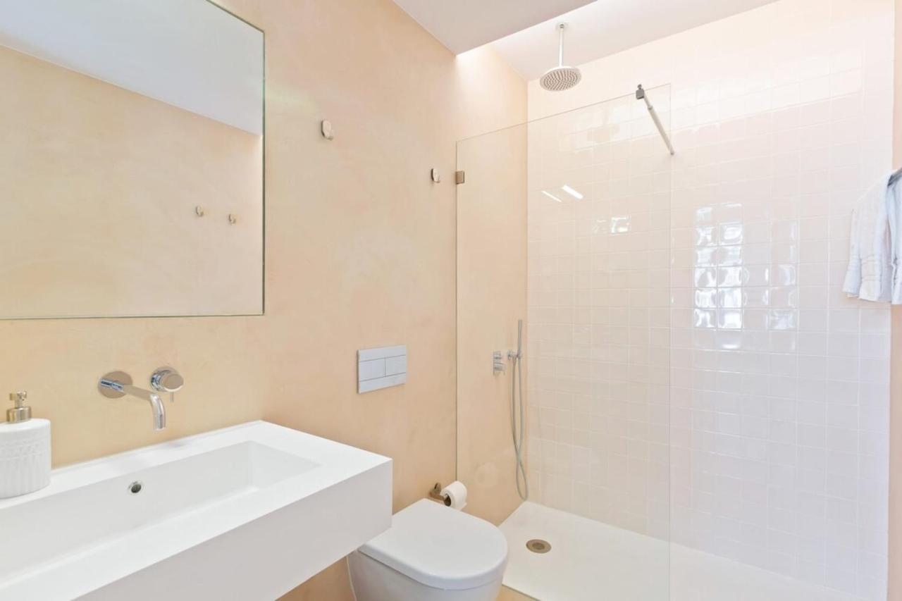 Spacious 1 Bedroom Apartment Near Baixa Lisbon Exterior photo